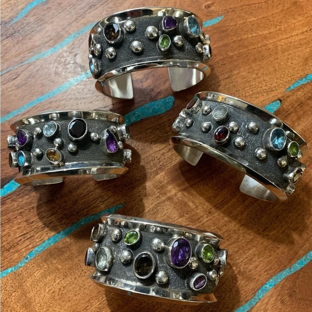 Stunning Chimney Butte Cuffs 🥰 - Picture 1 of 4
